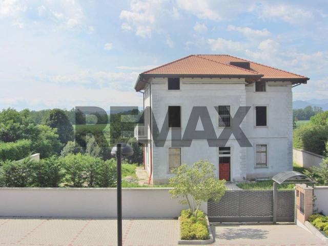 Villa Indipendente in vendita a Lomagna, Lombardia