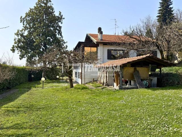 Villa Indipendente in vendita a Lomagna, Lombardia