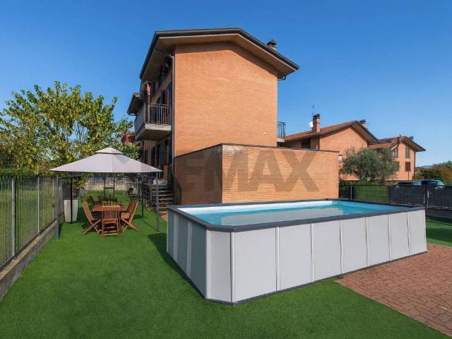 Villa Indipendente in vendita a Lonate Ceppino, Lombardia