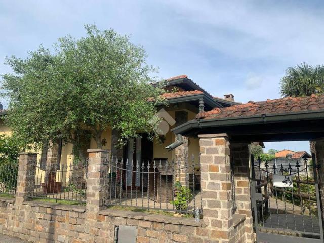 Villa Indipendente in vendita a Lonate Pozzolo, Lombardia