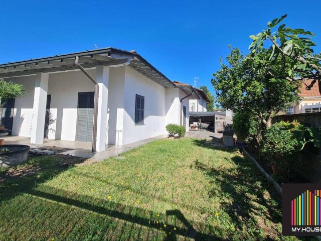 Villa Indipendente in vendita a Lonate Pozzolo, Lombardia
