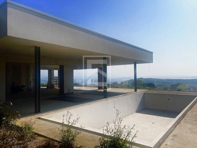 Villa Indipendente in vendita a Lonato, Lombardia
