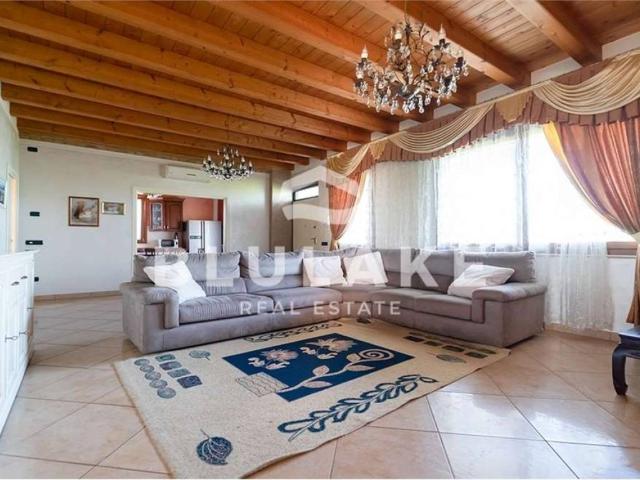 Villa Indipendente in vendita a San Polo, Lonato
