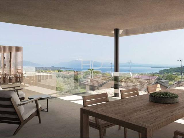 Villa Indipendente in vendita a Lonato, Brescia