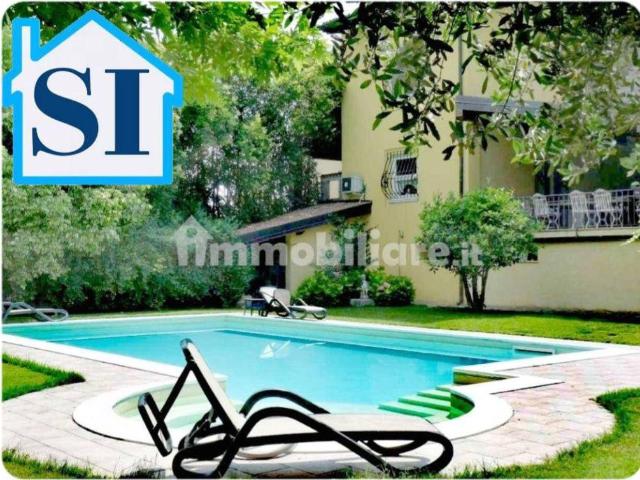 Villa Indipendente in vendita a Lonato, Brescia