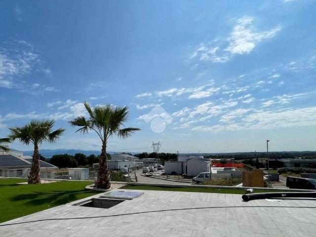 Villa Indipendente in vendita a Lonato, Brescia