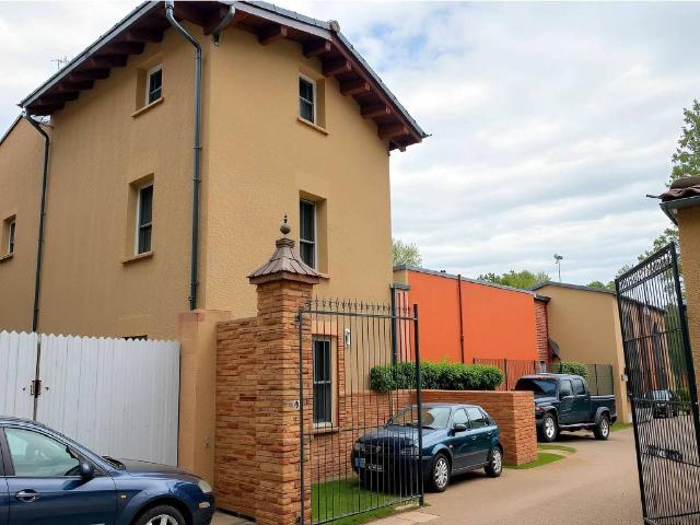 Villa Indipendente in vendita a Lonato, Lombardia