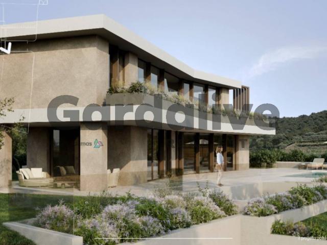 Villa Indipendente in vendita a Lonato, Lombardia