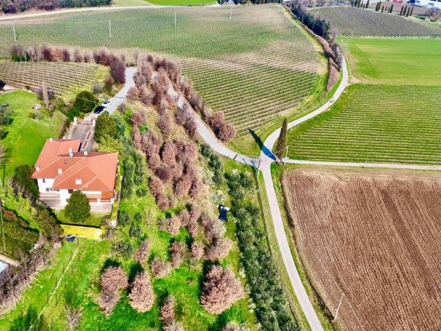 Villa Indipendente in vendita a La Fornasetta, Lonato