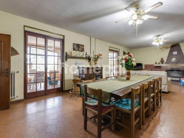 Villa Indipendente in vendita a Brescia