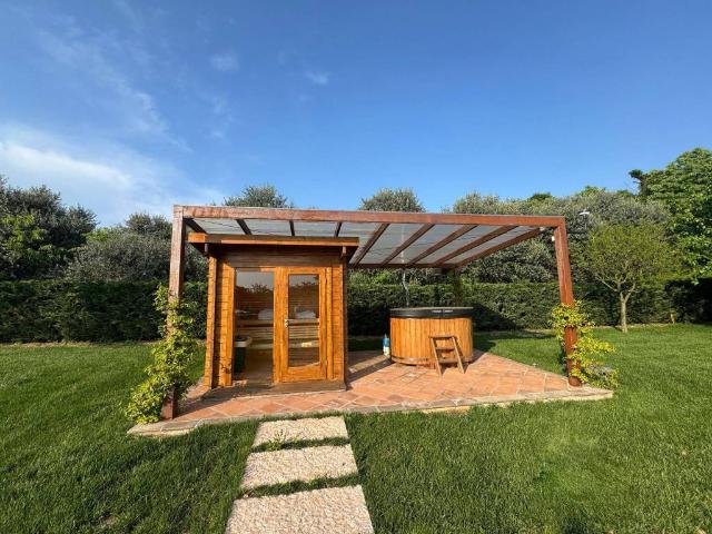 Villa Indipendente in vendita a Lonato, Brescia