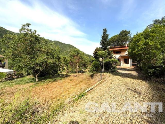 Villa Indipendente in vendita a Unione di Comuni Valdarno e Valdisieve, Londa