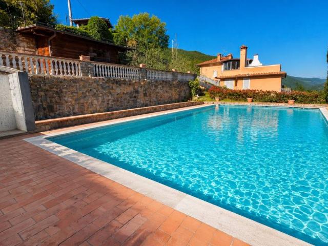 Villa Indipendente in vendita a Unione di Comuni Valdarno e Valdisieve, Londa