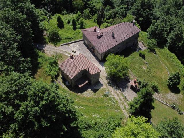 Villa Indipendente in vendita a Unione di Comuni Valdarno e Valdisieve, Londa