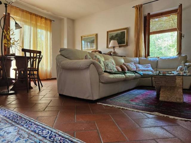 Villa Indipendente in vendita a Unione di Comuni Valdarno e Valdisieve, Londa