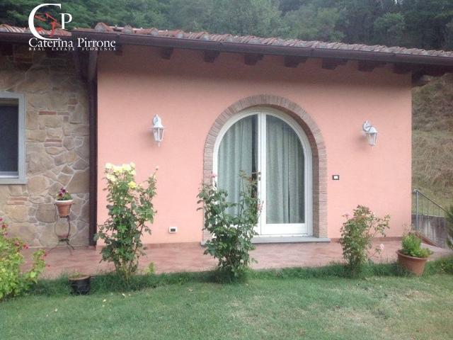Villa Indipendente in vendita a Unione di Comuni Valdarno e Valdisieve, Londa