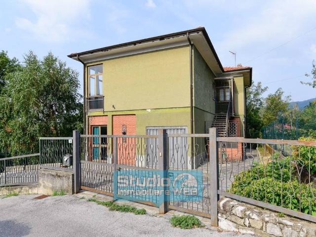 Villa Indipendente in vendita a Longone al Segrino, Como