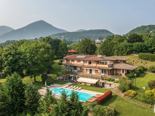 Villa Indipendente in vendita a Longone Al Segrino, Lombardia
