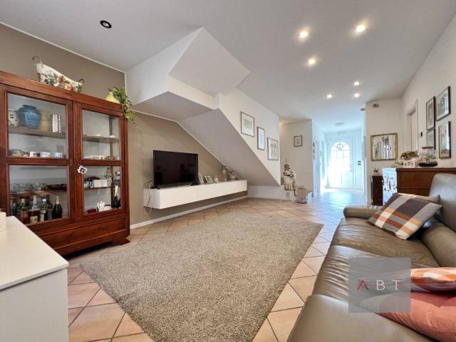 Villa Indipendente in vendita a Loreggiola, Loreggia
