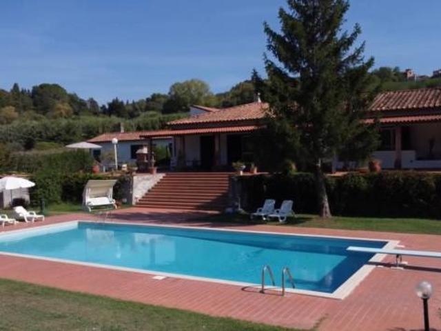 Villa Indipendente in vendita a Crespina Lorenzana, Toscana