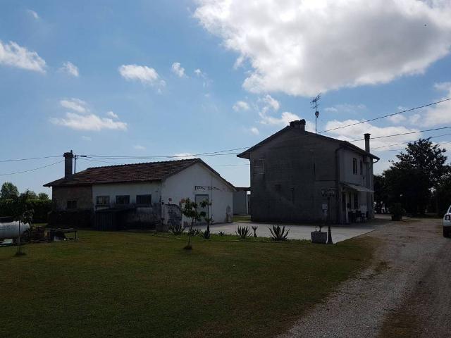 Villa Indipendente in vendita a Tornova, Loreo