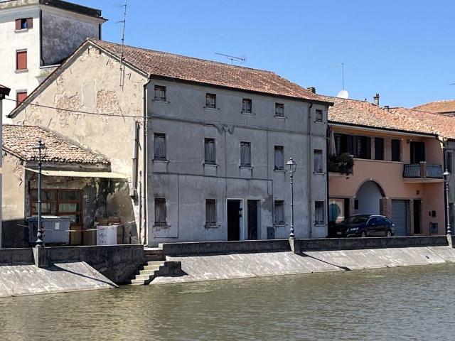 Villa Indipendente in vendita a Loreo, Veneto