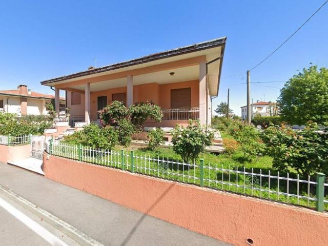 Villa Indipendente in vendita a Loreo, Rovigo