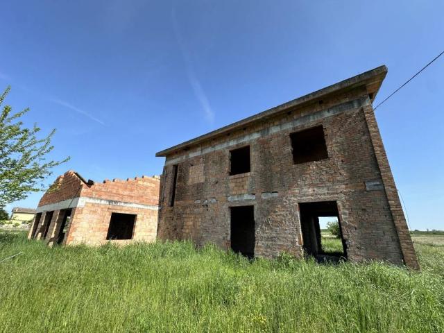 Villa Indipendente in vendita a Loreo, Veneto
