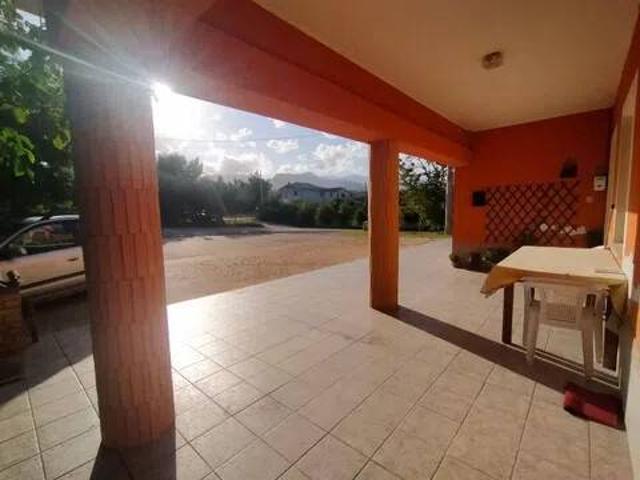 Villa Indipendente in vendita a Loreto Aprutino, Abruzzo