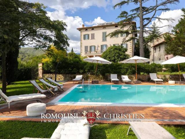 Villa Indipendente in vendita a Oratorio della Madonna, Loro Ciuffenna