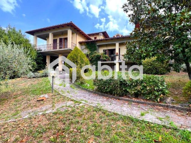 Villa Indipendente in vendita a La Corte, Loro Ciuffenna