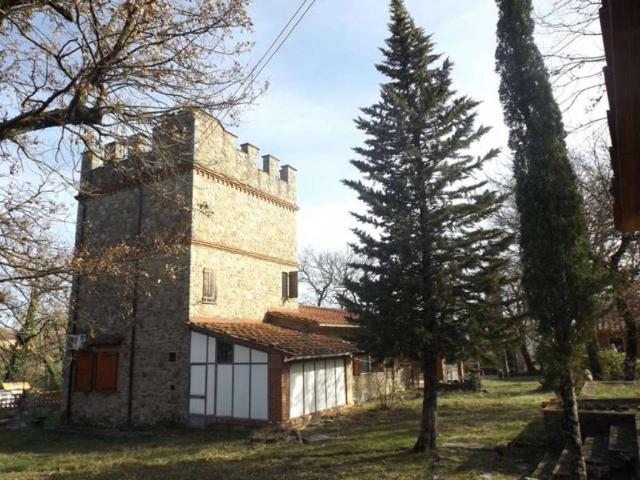 Villa Indipendente in vendita a Loro Ciuffenna, Toscana