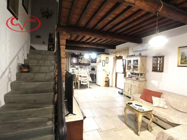 Villa Indipendente in vendita a Loro Ciuffenna, Toscana