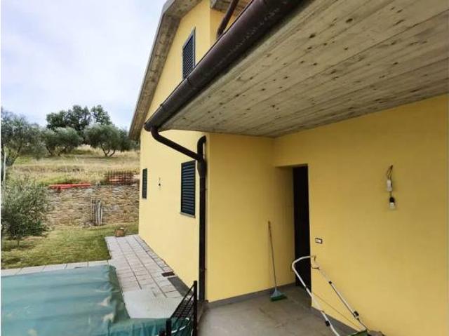 Villa Indipendente in vendita a Terranuova Bracciolini, Toscana