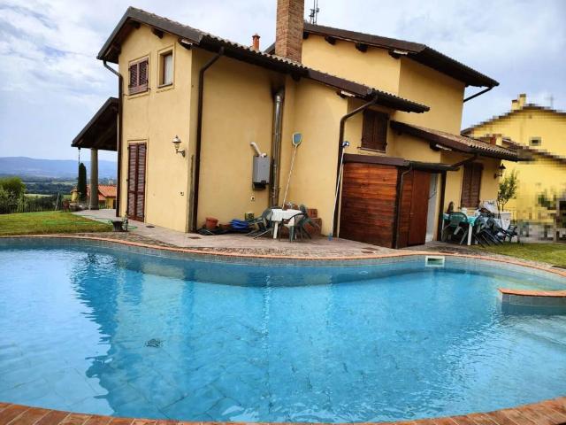 Villa Indipendente in vendita a Loro Ciuffenna, Toscana