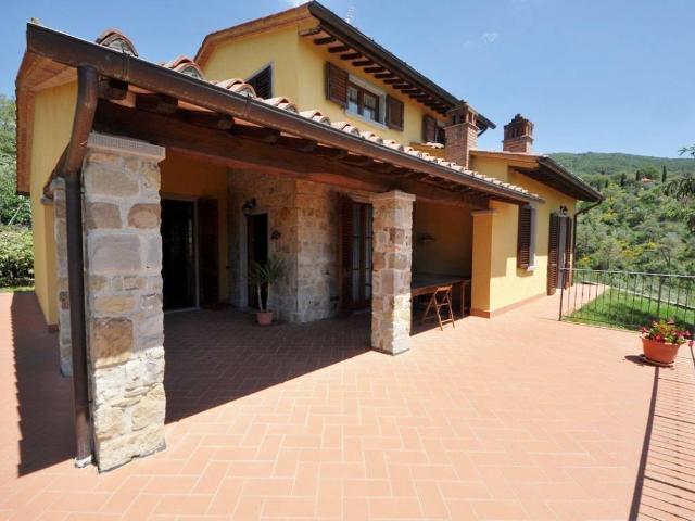 Villa Indipendente in vendita a Loro Ciuffenna, Toscana