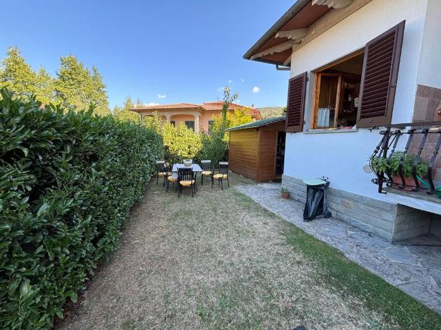 Villa Indipendente in vendita a Oratorio della Madonna, Loro Ciuffenna