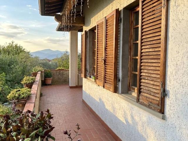 Villa Indipendente in vendita a Loro Ciuffenna, Arezzo