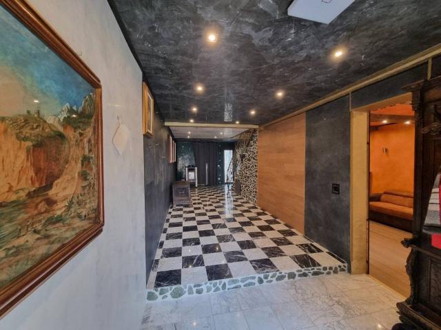 Villa Indipendente in vendita a Comunità montana della valle Camonica, Losine