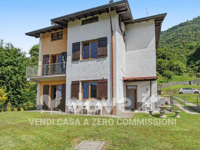 Villa Indipendente in vendita a Sovere, Lombardia