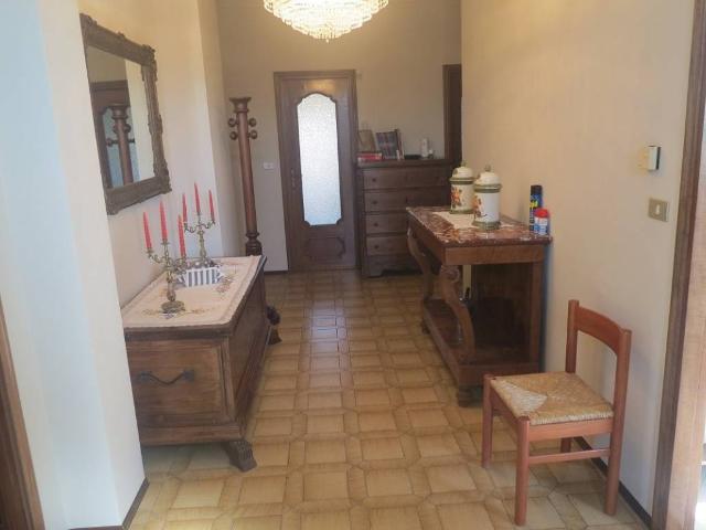 Villa Indipendente in vendita a Trisogli, Alessandria
