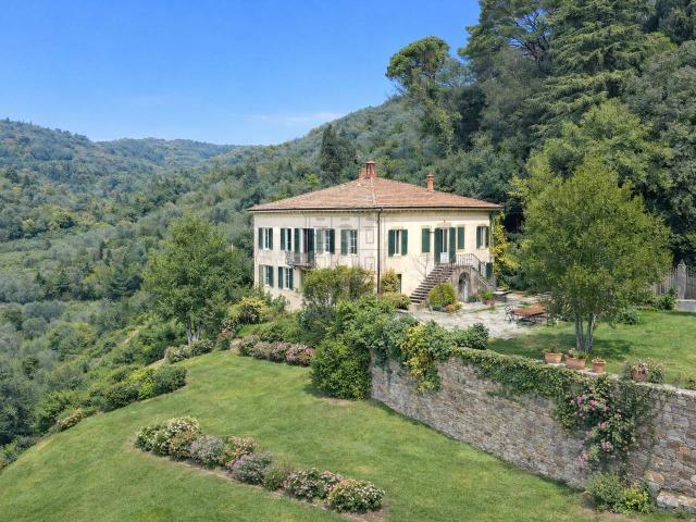 Villa Indipendente in vendita a Cappella, Bagni Di Lucca Ponte