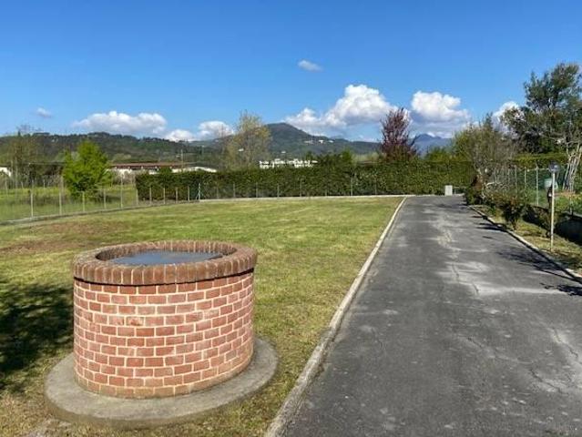 Villa Indipendente in vendita a Vallebuia, Lucca