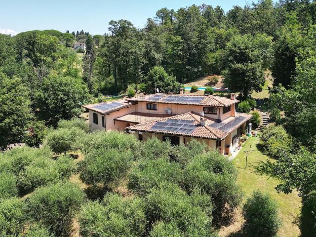 Villa Indipendente in vendita a Sant'Alessio, Bagni Di Lucca Ponte