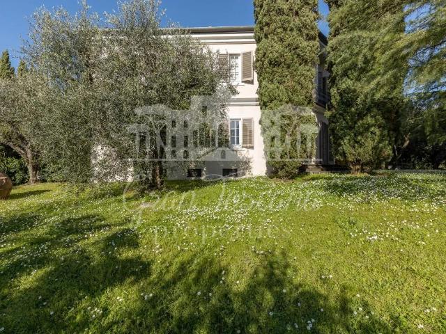 Villa Indipendente in vendita a San Martino in Vignale, Bagni Di Lucca Ponte