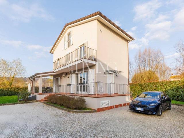 Villa Indipendente in vendita a San Macario in Piano, Bagni Di Lucca Ponte