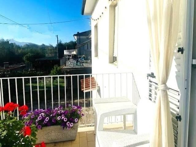 Villa Indipendente in vendita a Monte San Quirico, Lucca