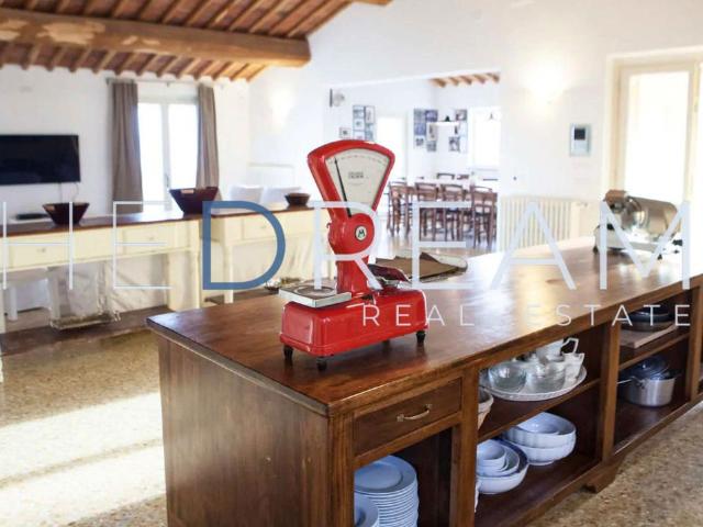 Villa Indipendente in vendita a Bagni Di Lucca Ponte, Toscana