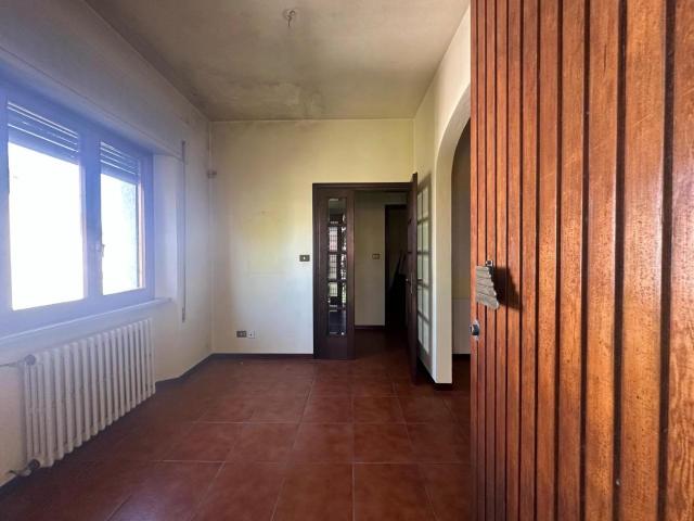 Villa Indipendente in vendita a Tempagnano di Lunata, Bagni Di Lucca Ponte