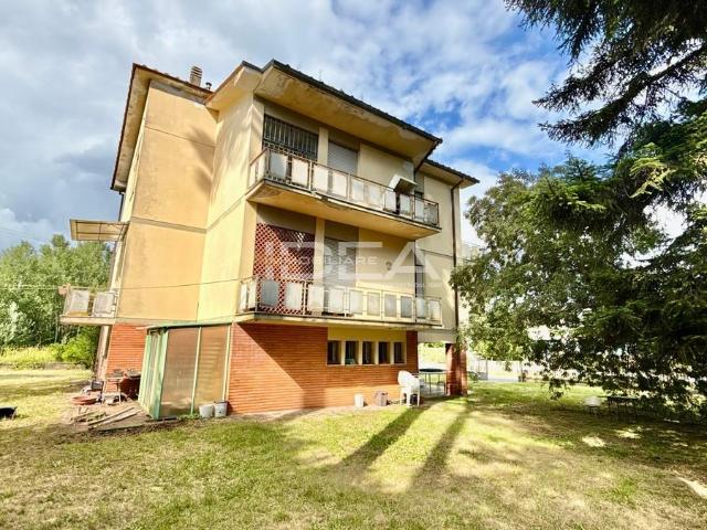 Villa Indipendente in vendita a San Michele in Escheto, Bagni Di Lucca Ponte